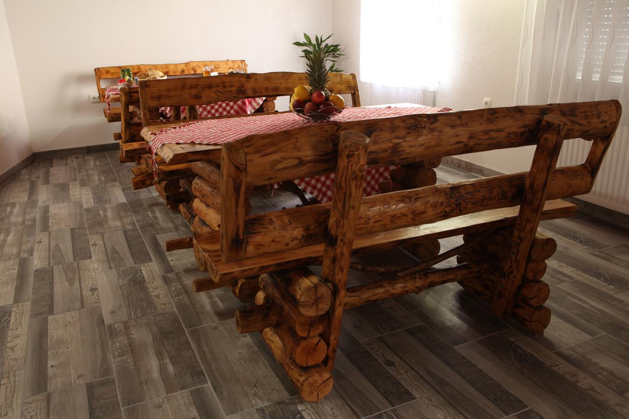 Guesthouse Samolov Vrhovine المظهر الخارجي الصورة