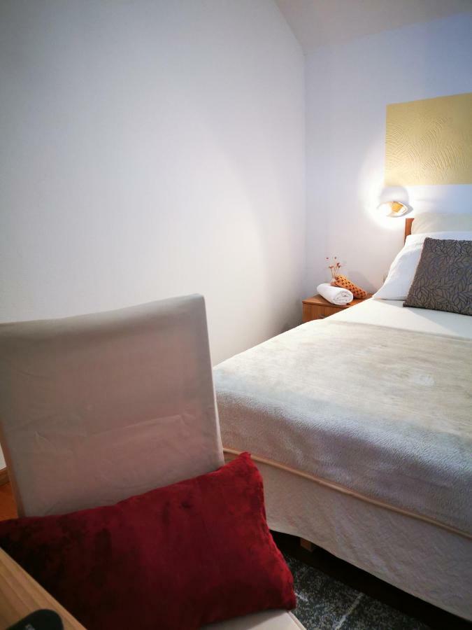 Guesthouse Samolov Vrhovine المظهر الخارجي الصورة
