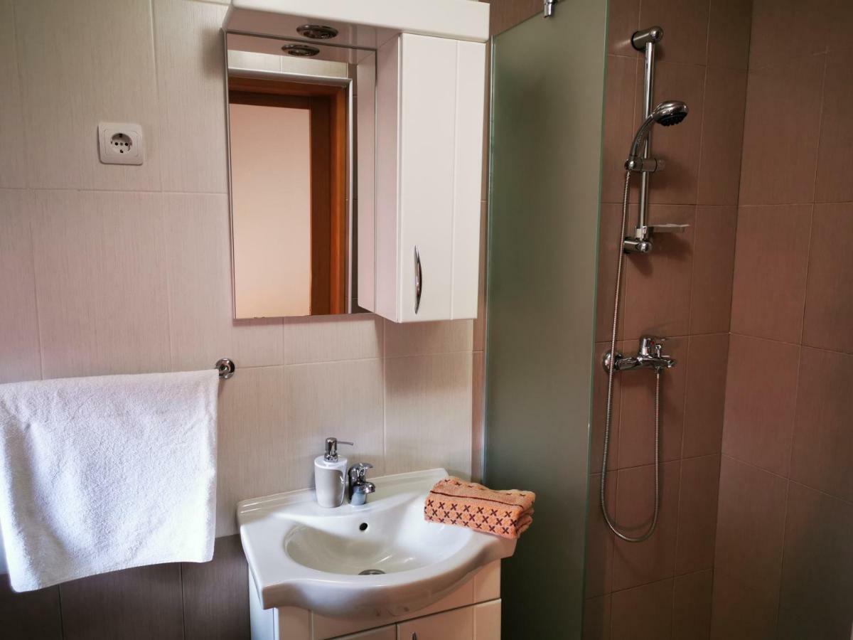 Guesthouse Samolov Vrhovine المظهر الخارجي الصورة